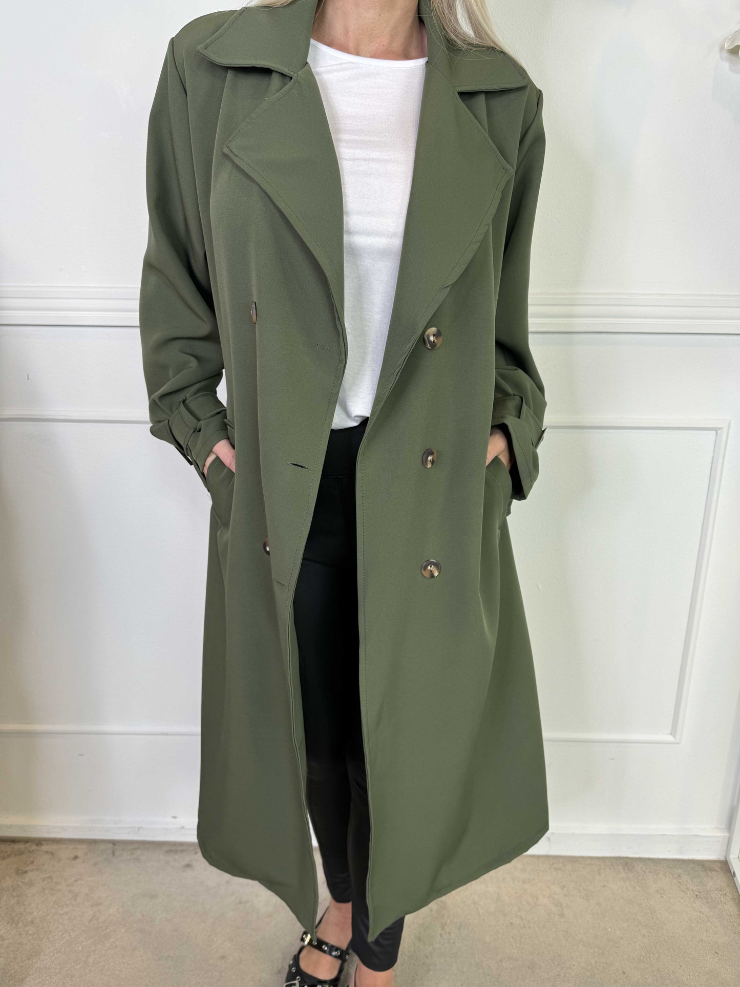 Lana™ | Tidlös Trenchcoat med Elegant Passform