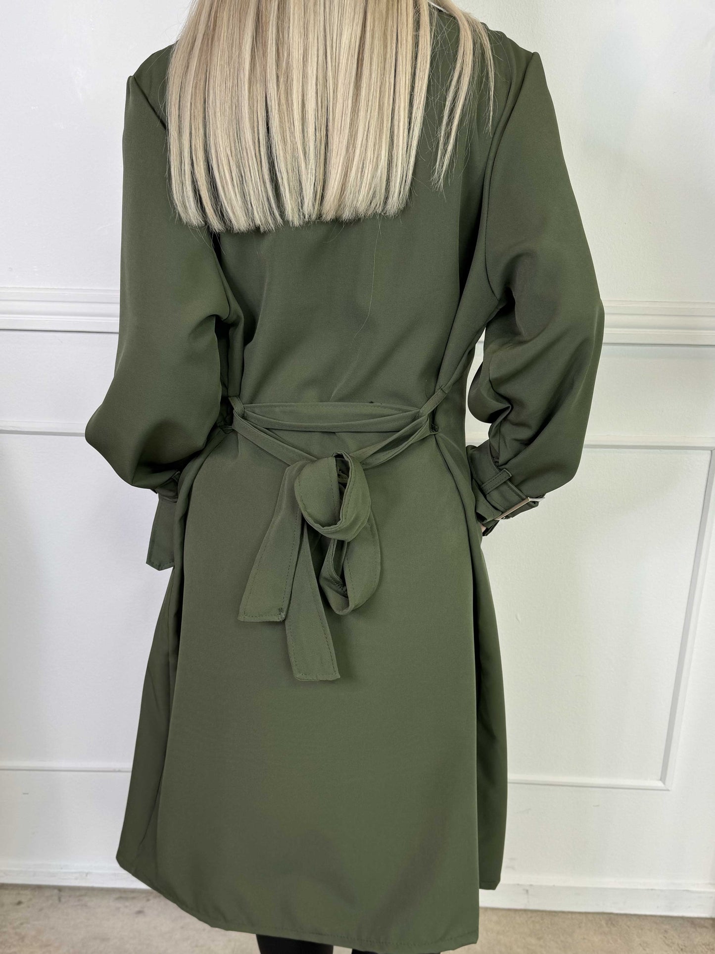 Lana™ | Tidlös Trenchcoat med Elegant Passform