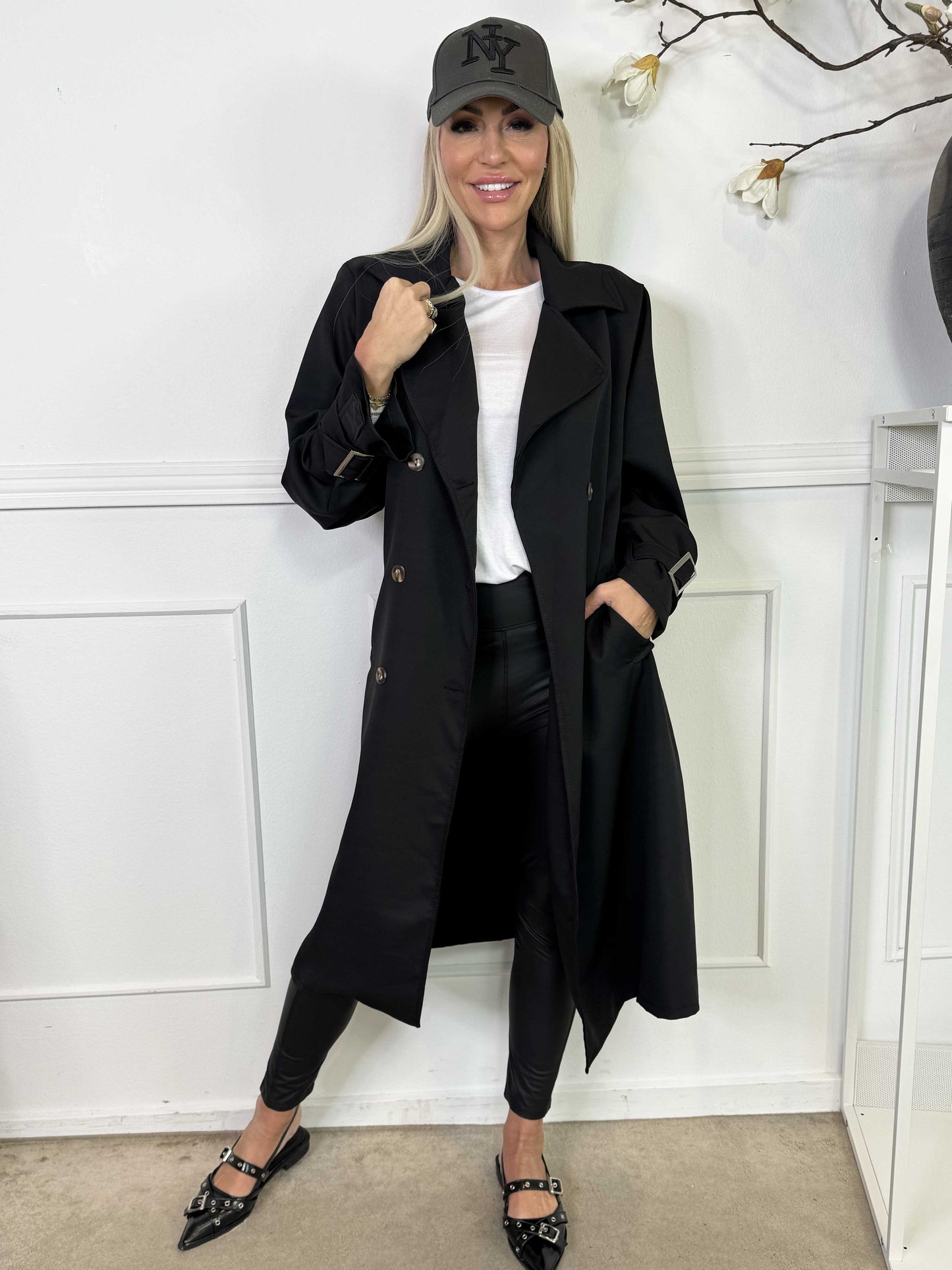 Lana™ | Tidlös Trenchcoat med Elegant Passform