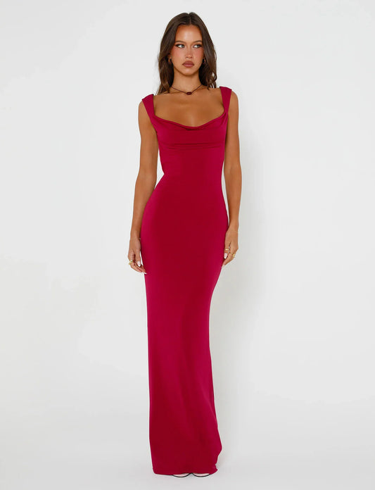 Ebba™ | Raffinerad Elegans med en Lekfull Slips